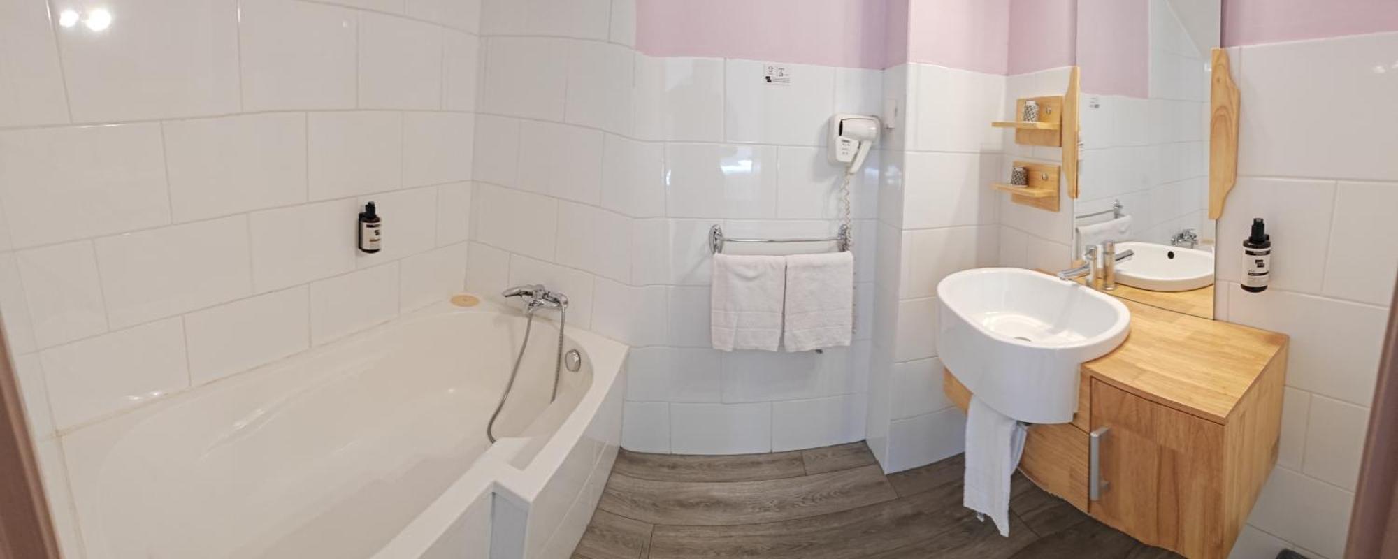 Urban Style, Hotel Le Cheval Noir, Saint-Etienne Екстер'єр фото