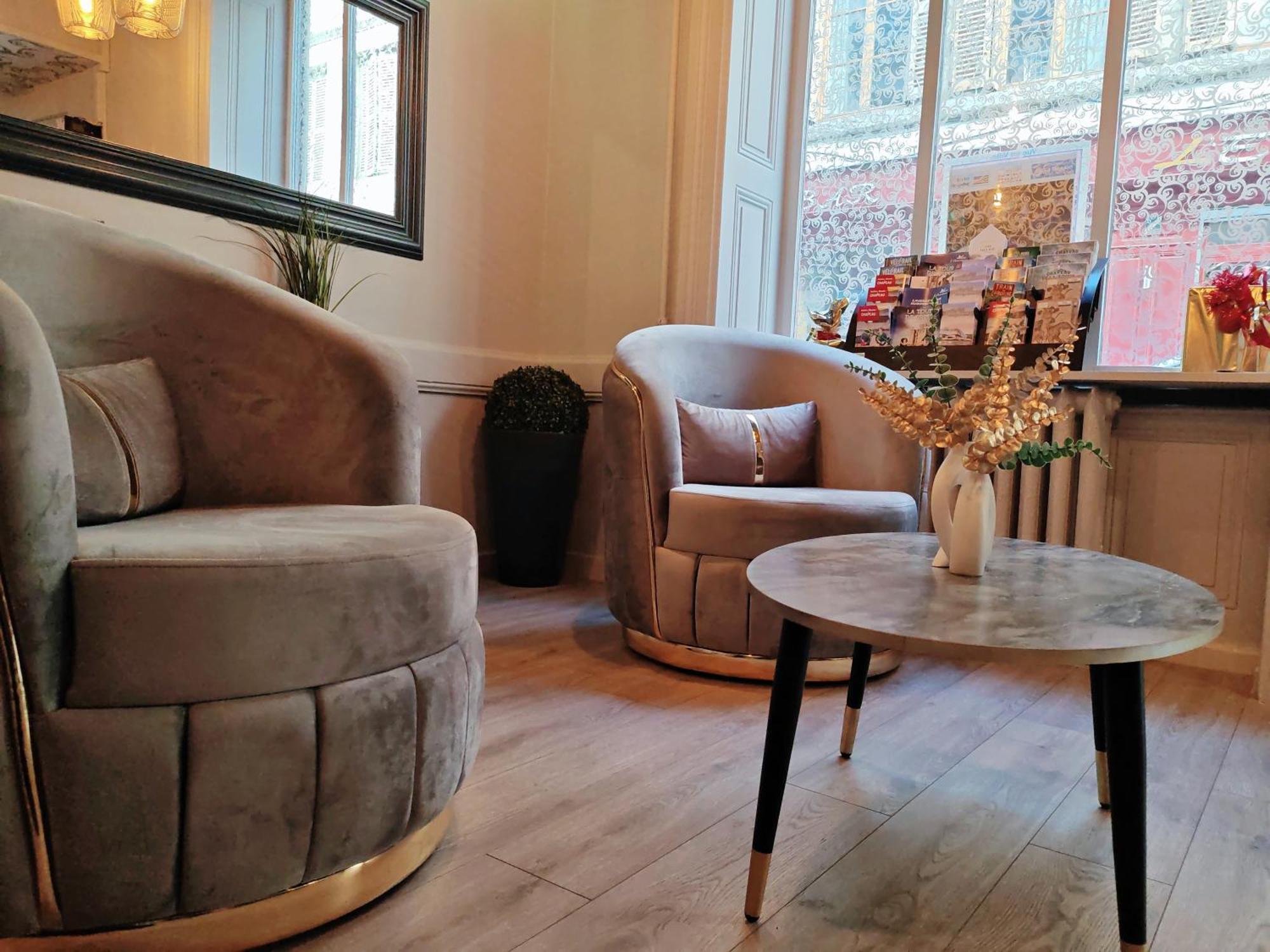 Urban Style, Hotel Le Cheval Noir, Saint-Etienne Екстер'єр фото