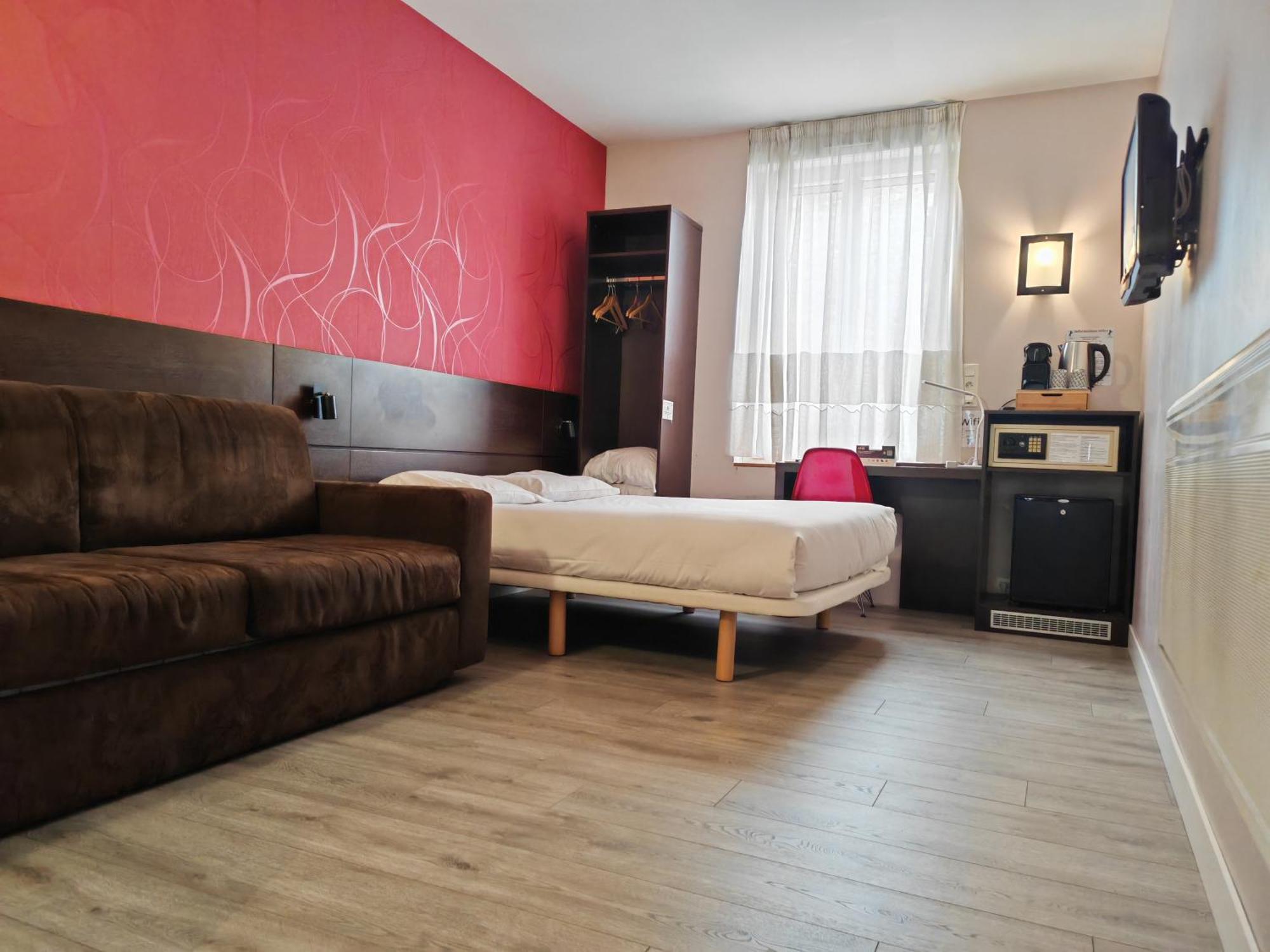 Urban Style, Hotel Le Cheval Noir, Saint-Etienne Екстер'єр фото