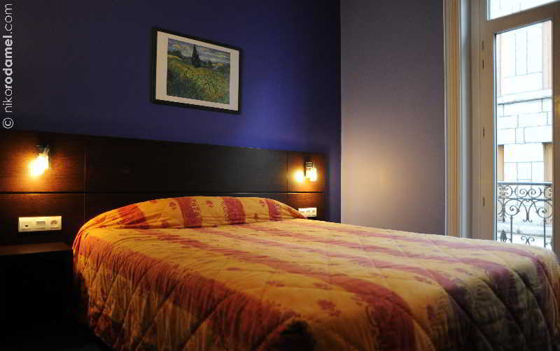 Urban Style, Hotel Le Cheval Noir, Saint-Etienne Екстер'єр фото